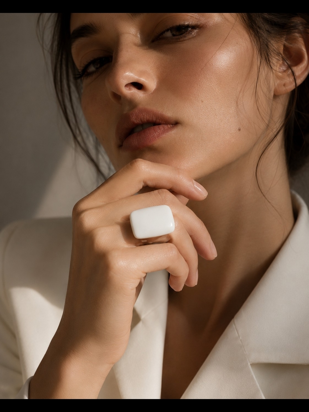 Minimalist White Statement Ring🤍💭